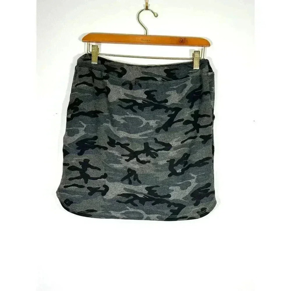 Sundry Camouflage Skirt Size 1/Size Small Casual Casual - Picture 2 of 7